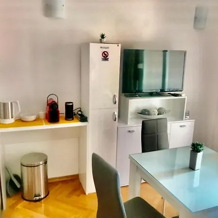 Beachfront Zeljko * سبليت